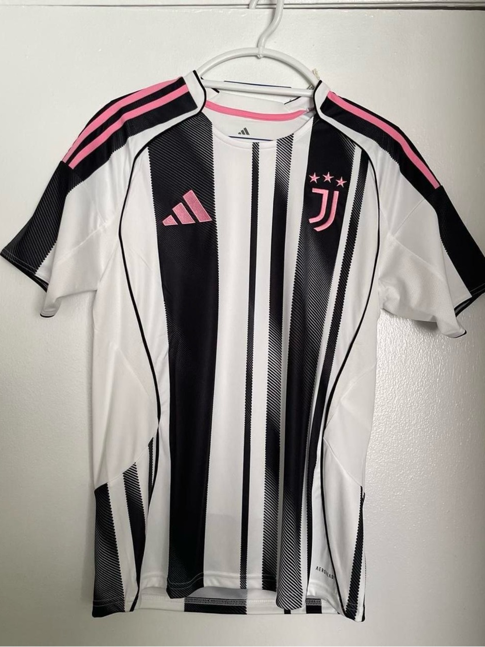 Adidas Juventus home jersey